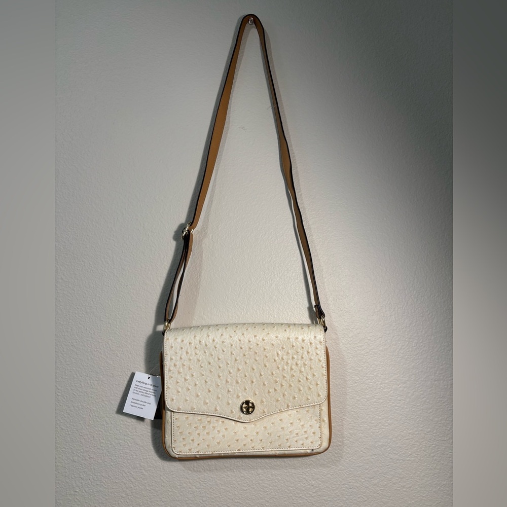 Giani Bernini Cream and Tan Shoulder Bag with Classic Ostrich Design